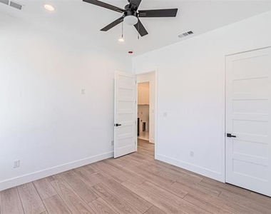 4309 Sylvester Street - Photo Thumbnail 19