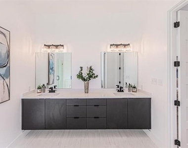 4309 Sylvester Street - Photo Thumbnail 17