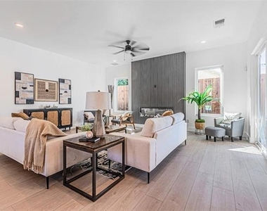 4309 Sylvester Street - Photo Thumbnail 6