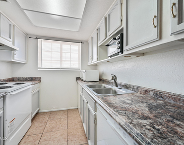 1815 N Spring -- - Photo Thumbnail 4