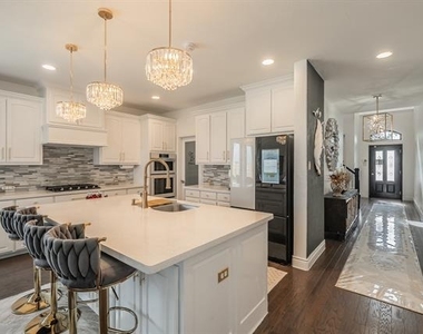 1742 Holmwood Drive - Photo Thumbnail 6