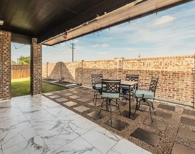 1742 Holmwood Drive - Photo Thumbnail 22