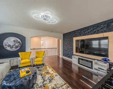 1742 Holmwood Drive - Photo Thumbnail 15