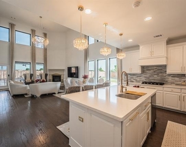 1742 Holmwood Drive - Photo Thumbnail 5