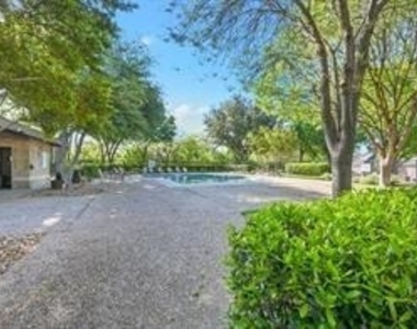7123 Elm Creek Lane - Photo Thumbnail 24