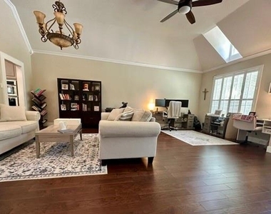 7123 Elm Creek Lane - Photo Thumbnail 4