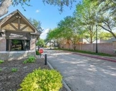 7123 Elm Creek Lane - Photo Thumbnail 22