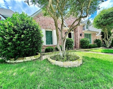 7123 Elm Creek Lane - Photo Thumbnail 2