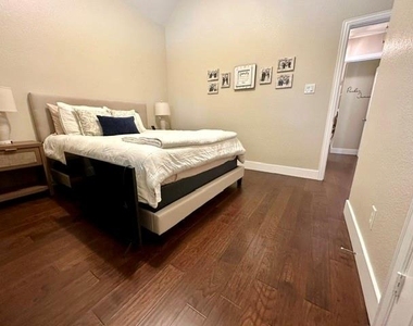 7123 Elm Creek Lane - Photo Thumbnail 19