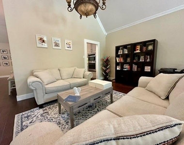 7123 Elm Creek Lane - Photo Thumbnail 8