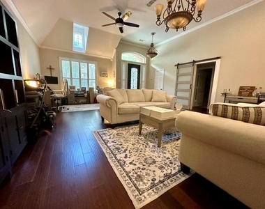 7123 Elm Creek Lane - Photo Thumbnail 10