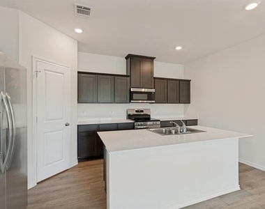 3226 Catamount Drive - Photo Thumbnail 4