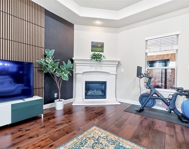 4921 N Rockcress Court - Photo Thumbnail 15