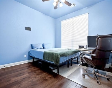 4921 N Rockcress Court - Photo Thumbnail 19