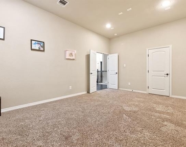 4921 N Rockcress Court - Photo Thumbnail 23