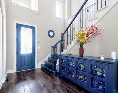 4921 N Rockcress Court - Photo Thumbnail 3