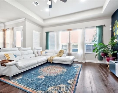 4921 N Rockcress Court - Photo Thumbnail 10