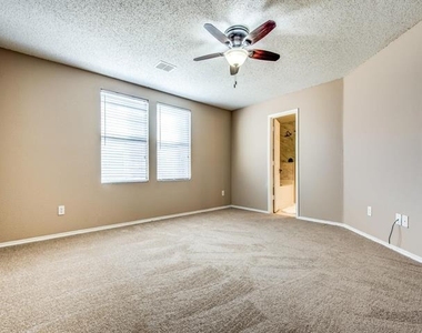 1600 Wynfield Drive - Photo Thumbnail 5