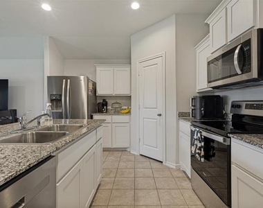 9509 Doverglen Drive - Photo Thumbnail 11