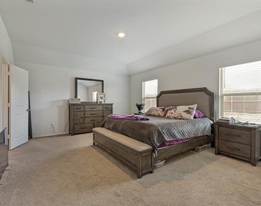 9509 Doverglen Drive - Photo Thumbnail 12