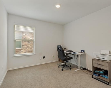 9509 Doverglen Drive - Photo Thumbnail 17