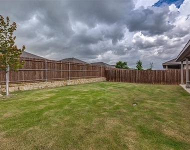 9509 Doverglen Drive - Photo Thumbnail 24