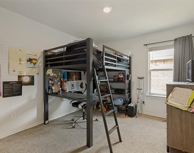 9509 Doverglen Drive - Photo Thumbnail 16