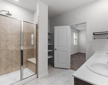 606 Rawhide Way - Photo Thumbnail 14