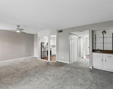 4236 Cuesta Drive - Photo Thumbnail 12