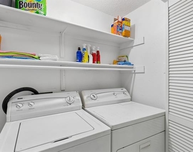 4236 Cuesta Drive - Photo Thumbnail 15