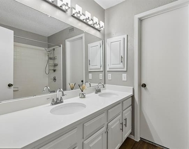 4236 Cuesta Drive - Photo Thumbnail 19