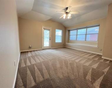1149 King George Lane - Photo Thumbnail 11