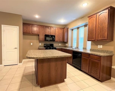 1149 King George Lane - Photo Thumbnail 6