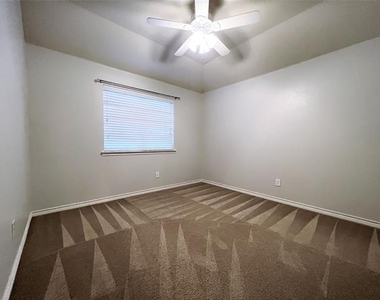 1149 King George Lane - Photo Thumbnail 14