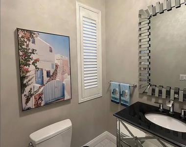 1442 W Coral Reef Drive - Photo Thumbnail 10