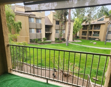 18811 N 19th Avenue - Photo Thumbnail 7