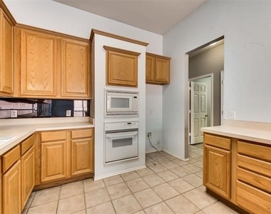 5909 Berkshire Road - Photo Thumbnail 7