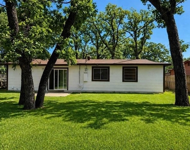 6424 Truman Drive - Photo Thumbnail 13
