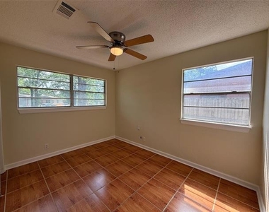 6424 Truman Drive - Photo Thumbnail 9