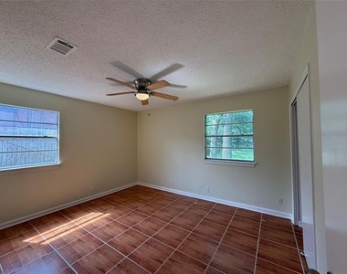 6424 Truman Drive - Photo Thumbnail 12