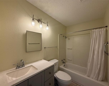 6424 Truman Drive - Photo Thumbnail 7