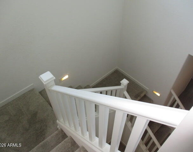3323 S Bridlewood Avenue - Photo Thumbnail 9