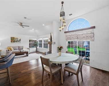 9612 Sean Drive - Photo Thumbnail 23
