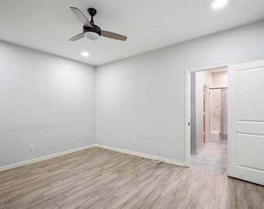 3505 Wood Oak Drive - Photo Thumbnail 25