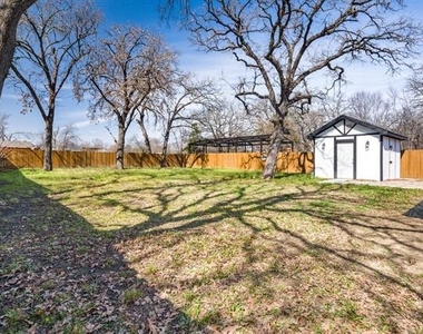 3505 Wood Oak Drive - Photo Thumbnail 13