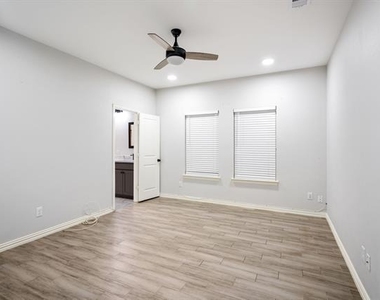 3505 Wood Oak Drive - Photo Thumbnail 24