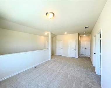 3201 Riverlawn Drive - Photo Thumbnail 19