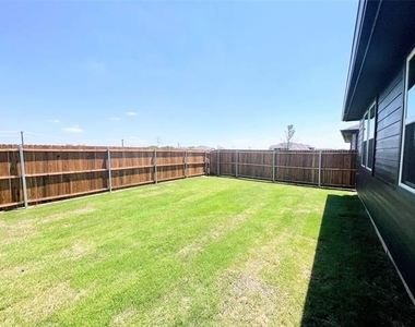3201 Riverlawn Drive - Photo Thumbnail 29