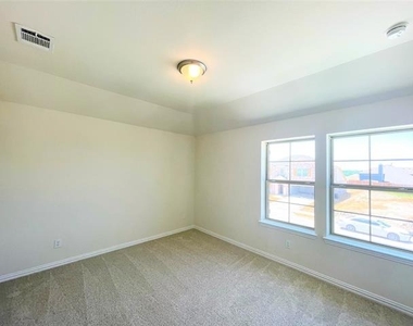 3201 Riverlawn Drive - Photo Thumbnail 26