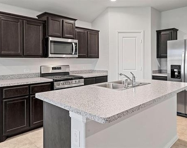 333 Beekeeper Drive - Photo Thumbnail 3